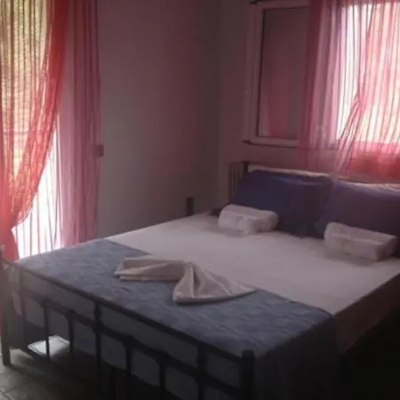 Lygies Apart Otel Trapezaki (Kefalonia)