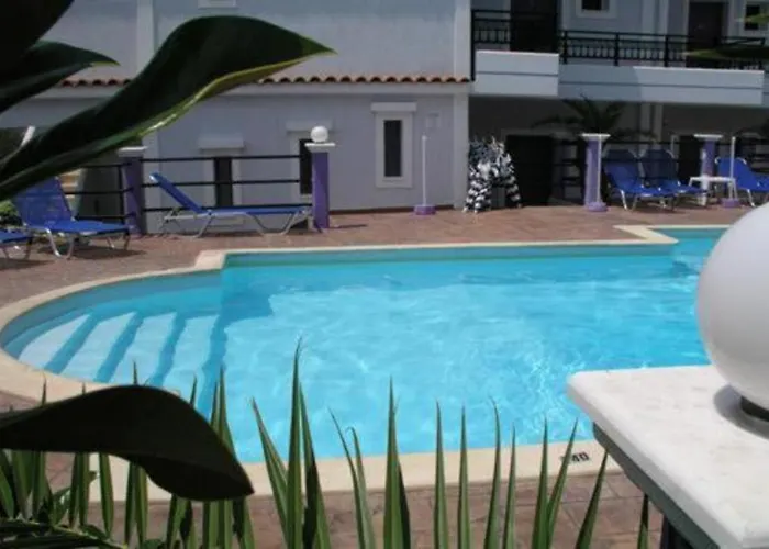 Lygies 2* Trapezaki (Kefalonia)